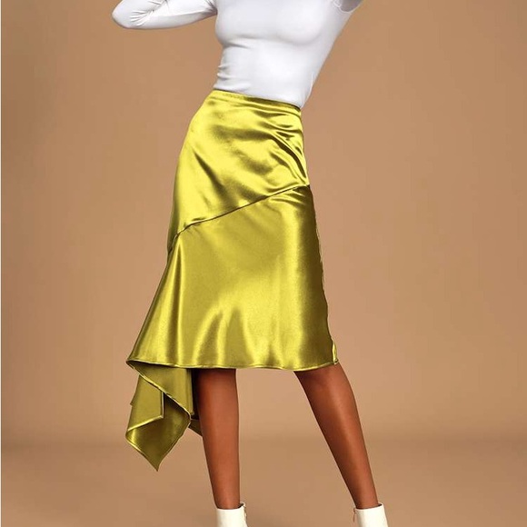 Moon River YOU GOT THE LOVE Olive Green Satin Asymmetrical Midi Skirt XS - Picture 1 of 15